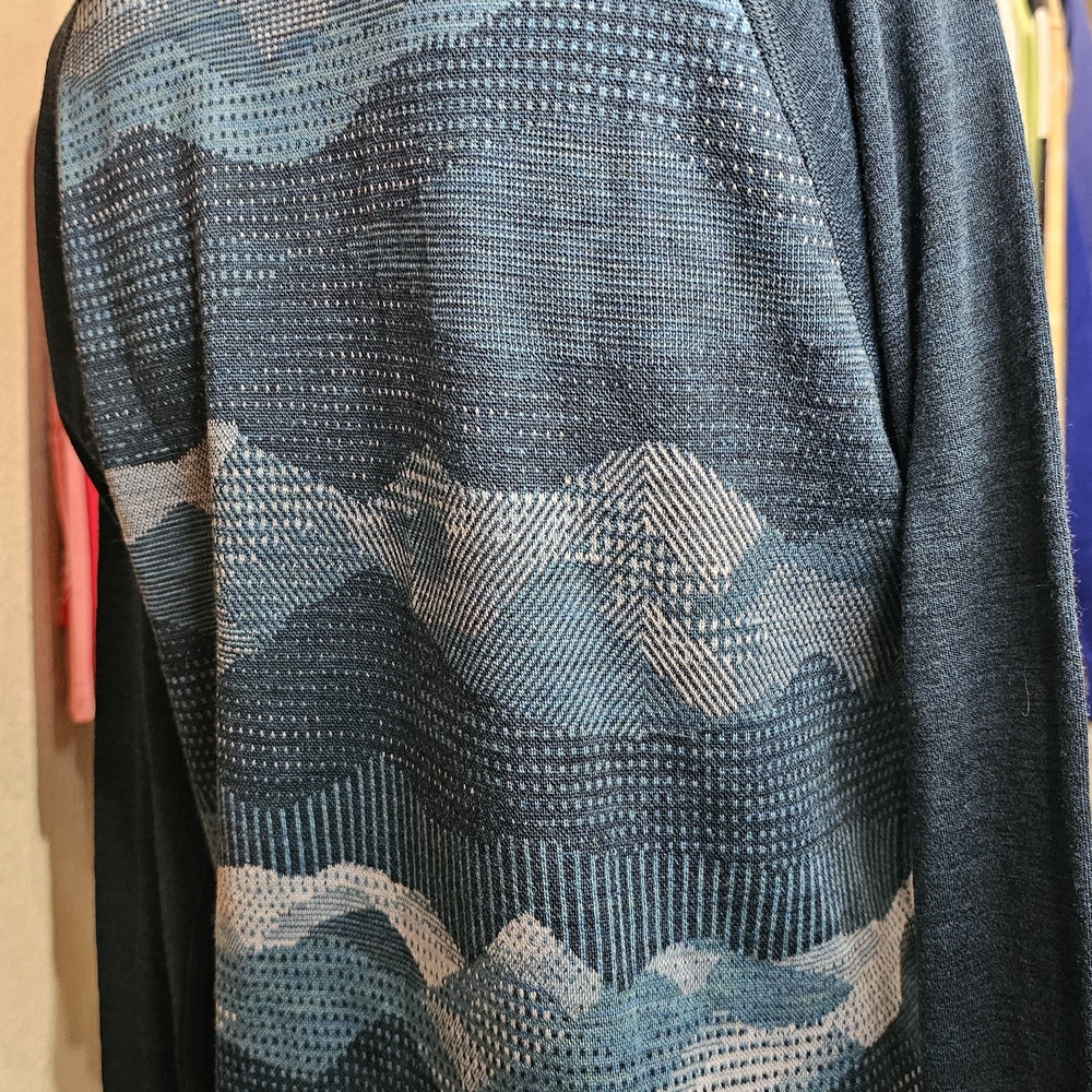 Smartwool Blue and Gray Mountain Pattern Half-Zip Sweatshirt - Picture 4 of 7